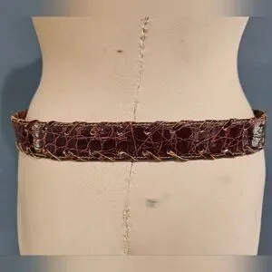Vintage Women IL RICCIO Italy Brown Crocodile Laced 1-3/8\